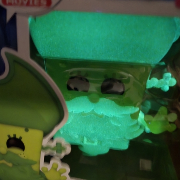 Spongebob as The Flying Dutchman Funko # 1943 (Nib) With Pop Protector - Picture 5 of 9
